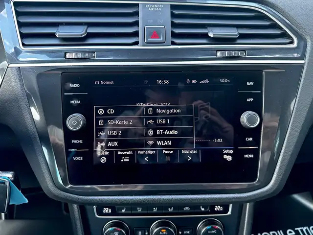 Volkswagen Tiguan view 19