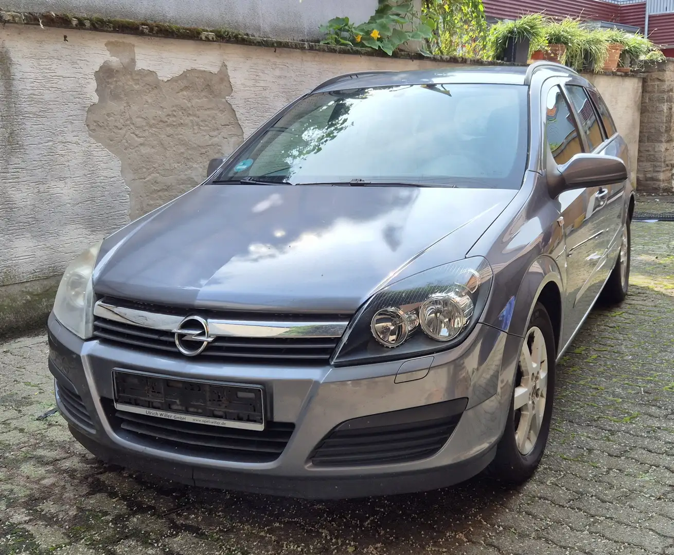 Opel Astra H Caravan 1.6 l Twinport Grau - 1