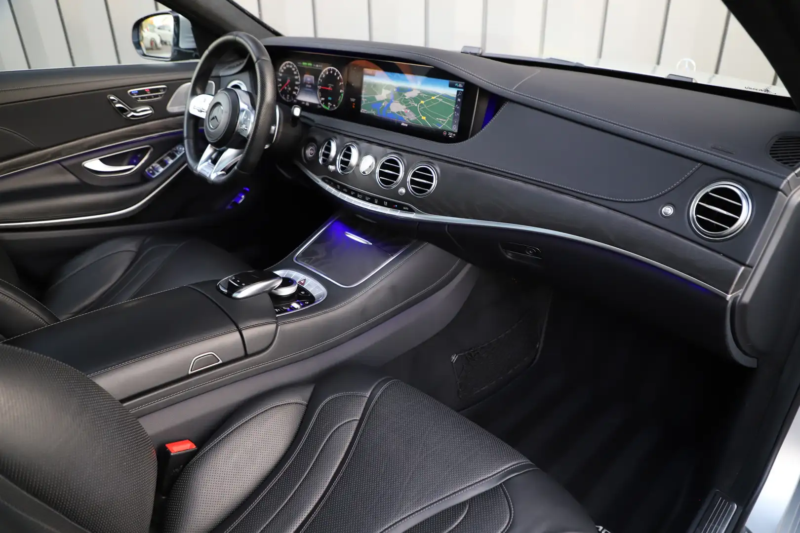 Mercedes-Benz S 560 E AMG Lang | 476PK | Massage | Luchtvering | Head-up Grau - 2