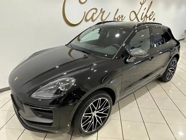 Porsche Macan view 7