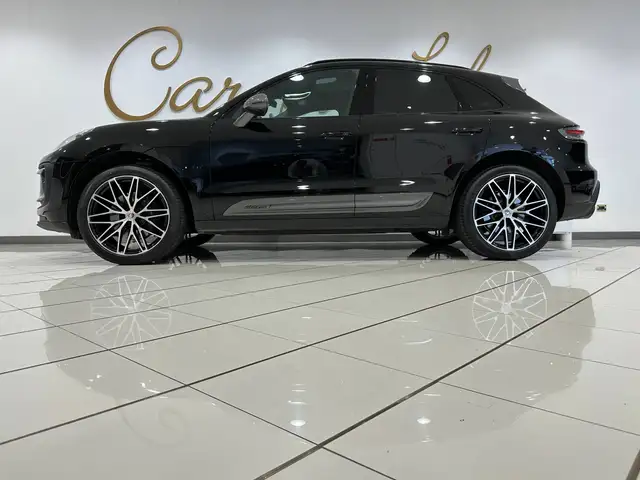 Porsche Macan view 9