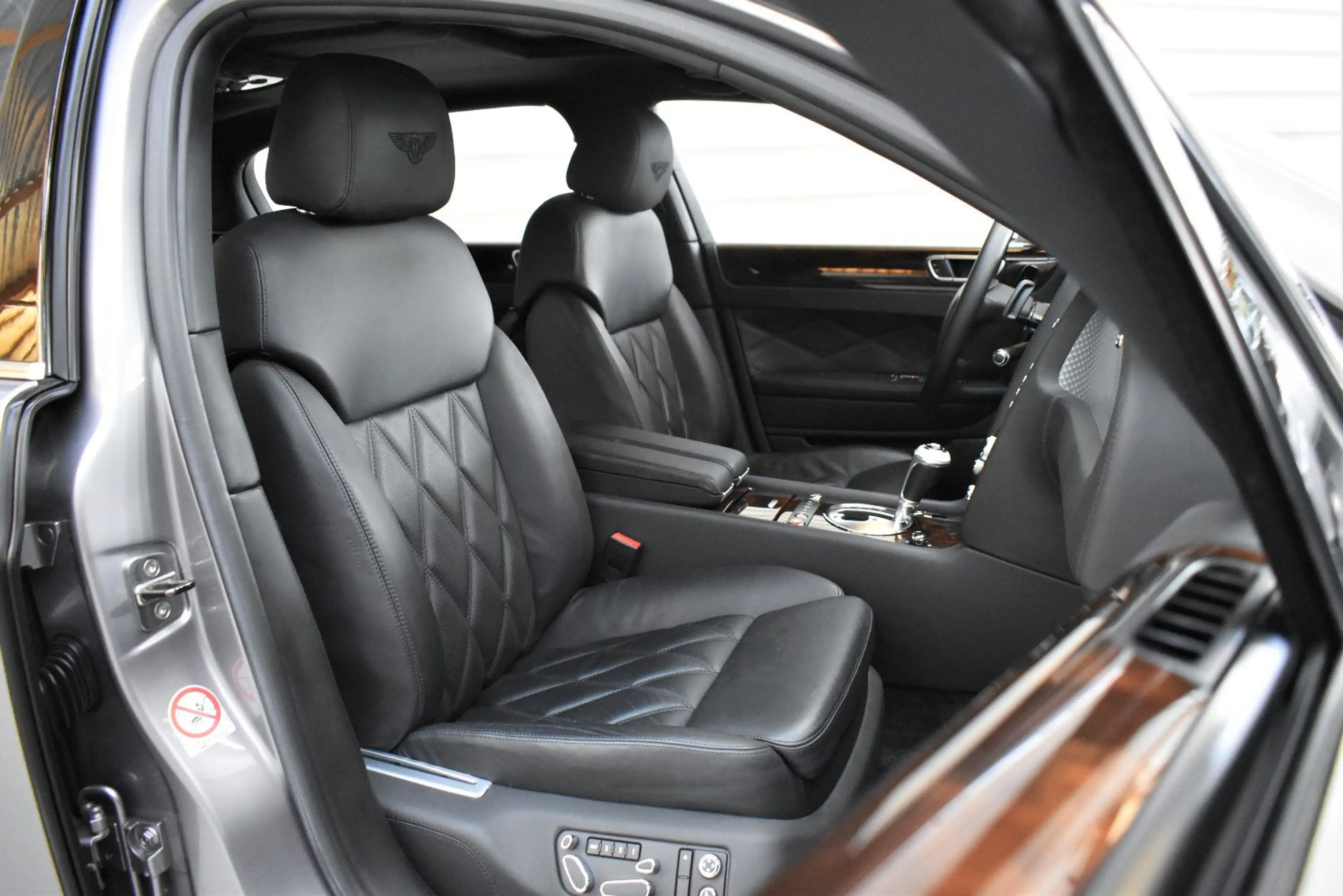 Bentley Flying Spur +Massage+Schiebedach+SHZ — photo 12