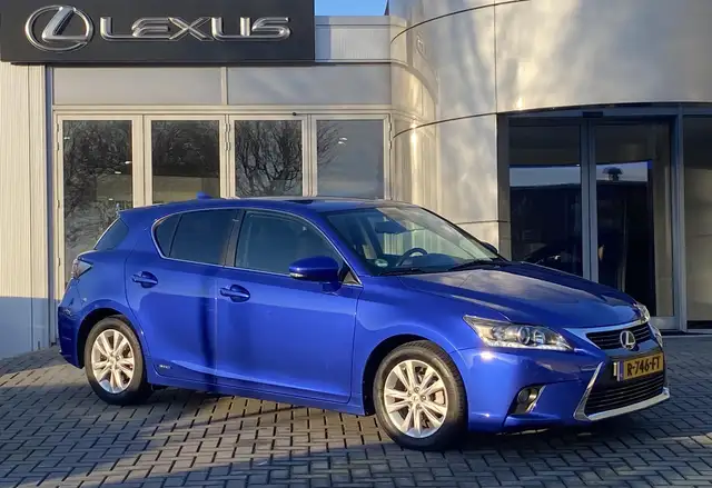 Lexus CT 200h Business Line LM-VELGEN NAVI PARK-SENSOR