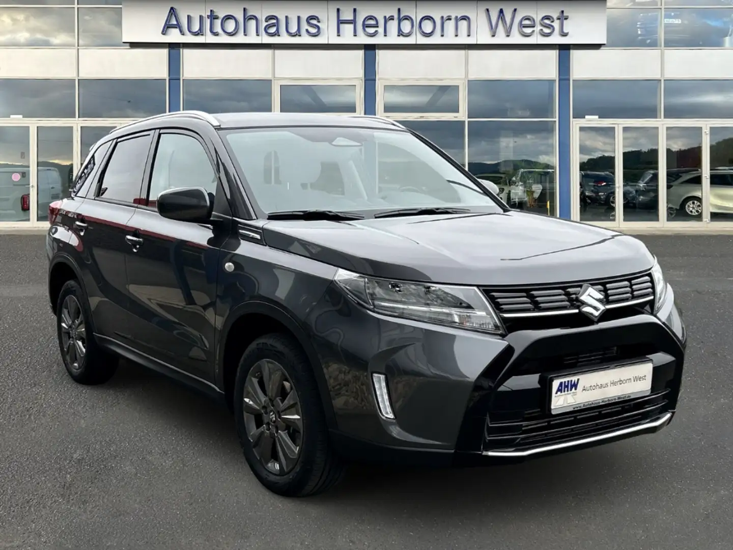 Suzuki Vitara 1.4 GL+ Facelift Navi SHZ PDC Assistenzpaket Gris - 2