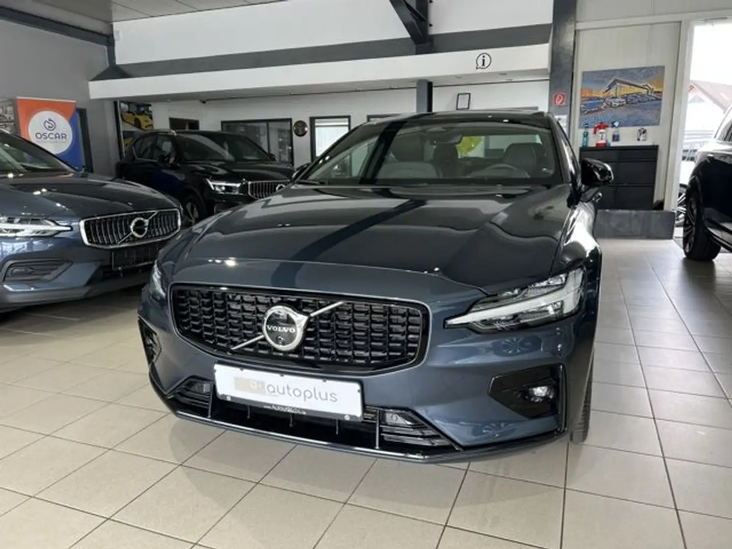 Volvo S60 B5 Ultimate Dark AWD ACC BLIS HeadUp Pano Синій - 2