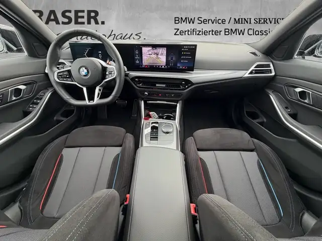 BMW 3 Series view 5