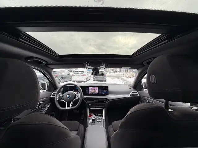 BMW 3 Series view 15