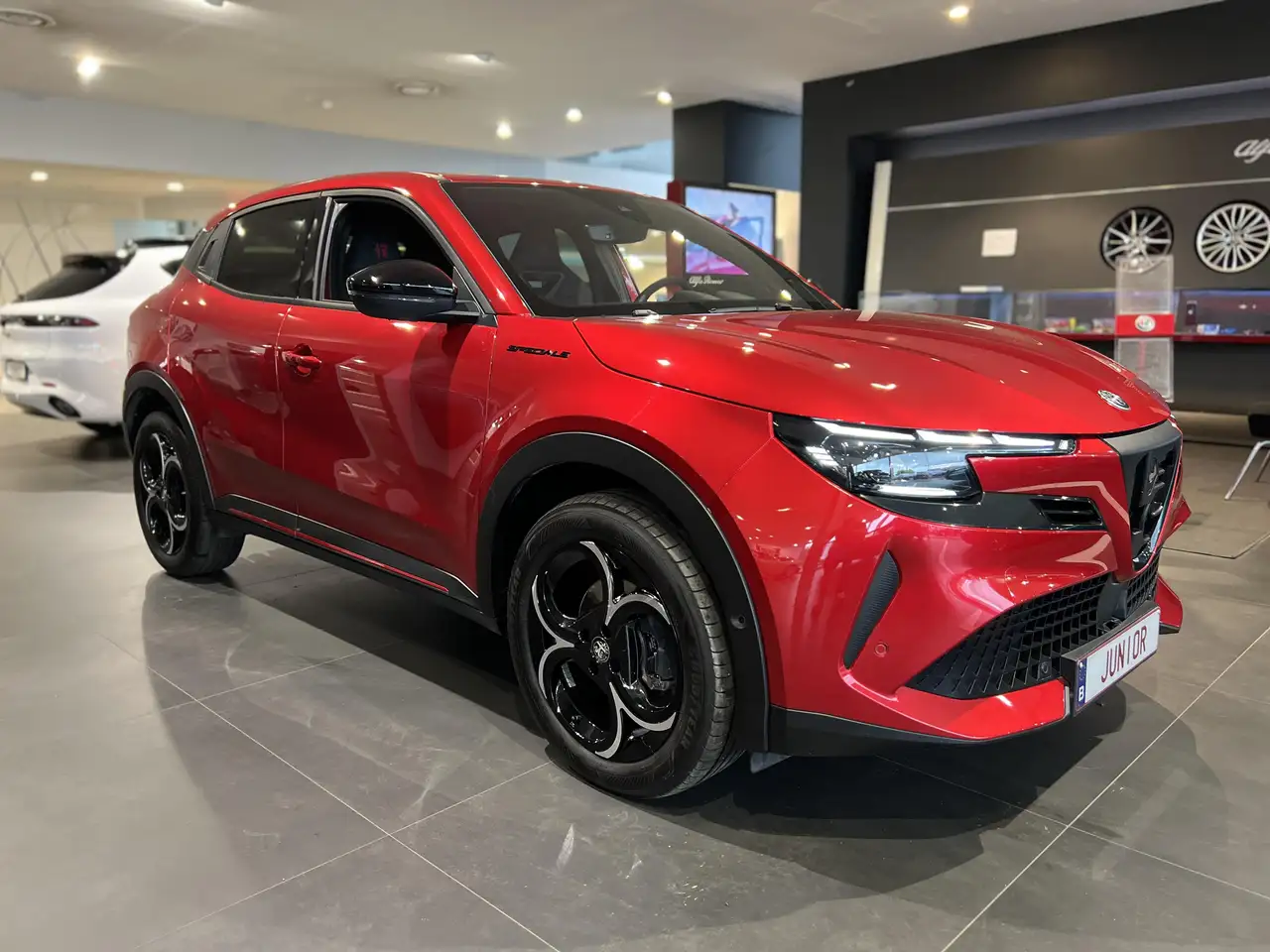 Alfa Romeo Junior 2025