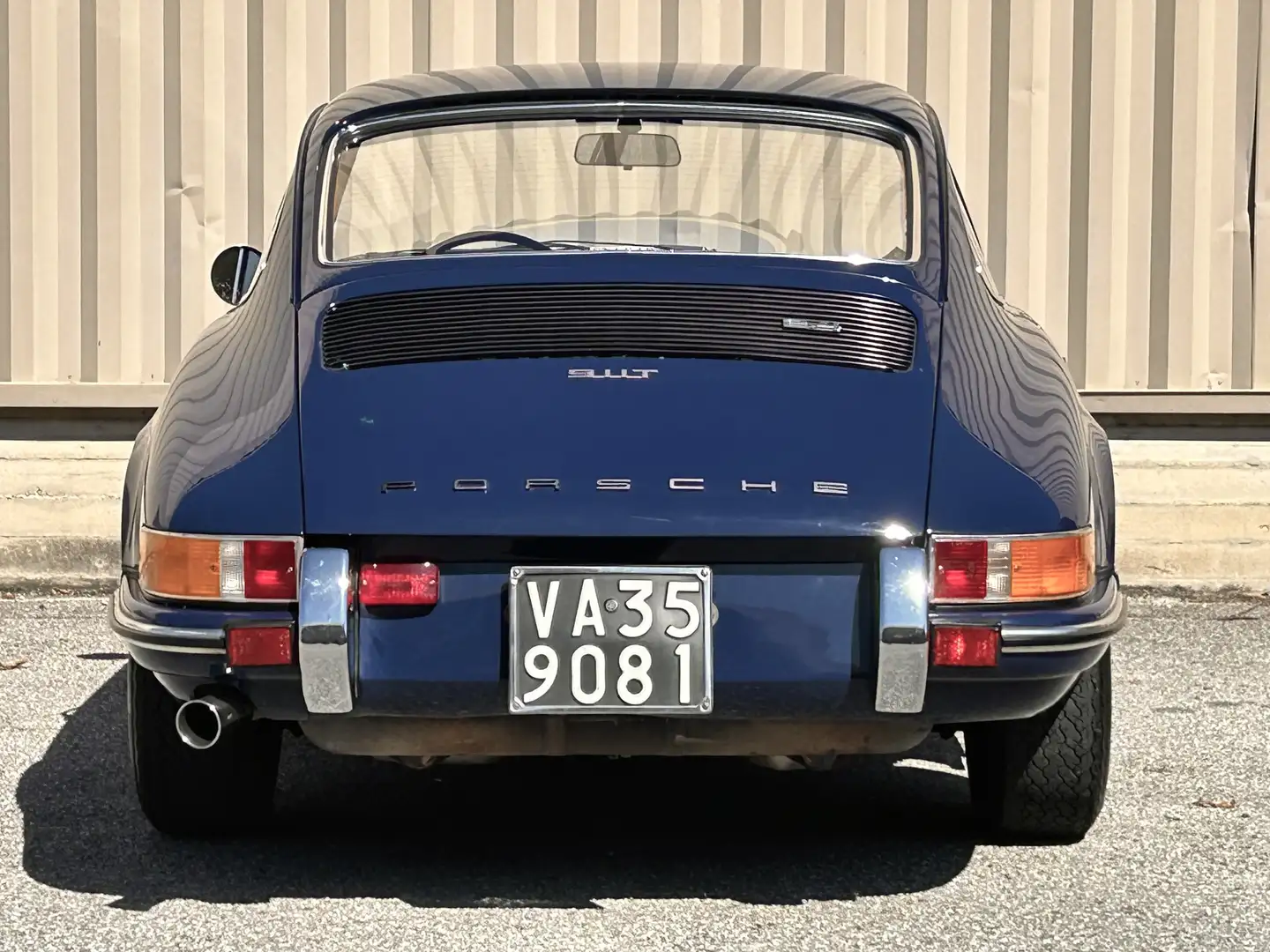 Porsche 911 2.4 T conservata / originale/ Oelklappe Blau - 1