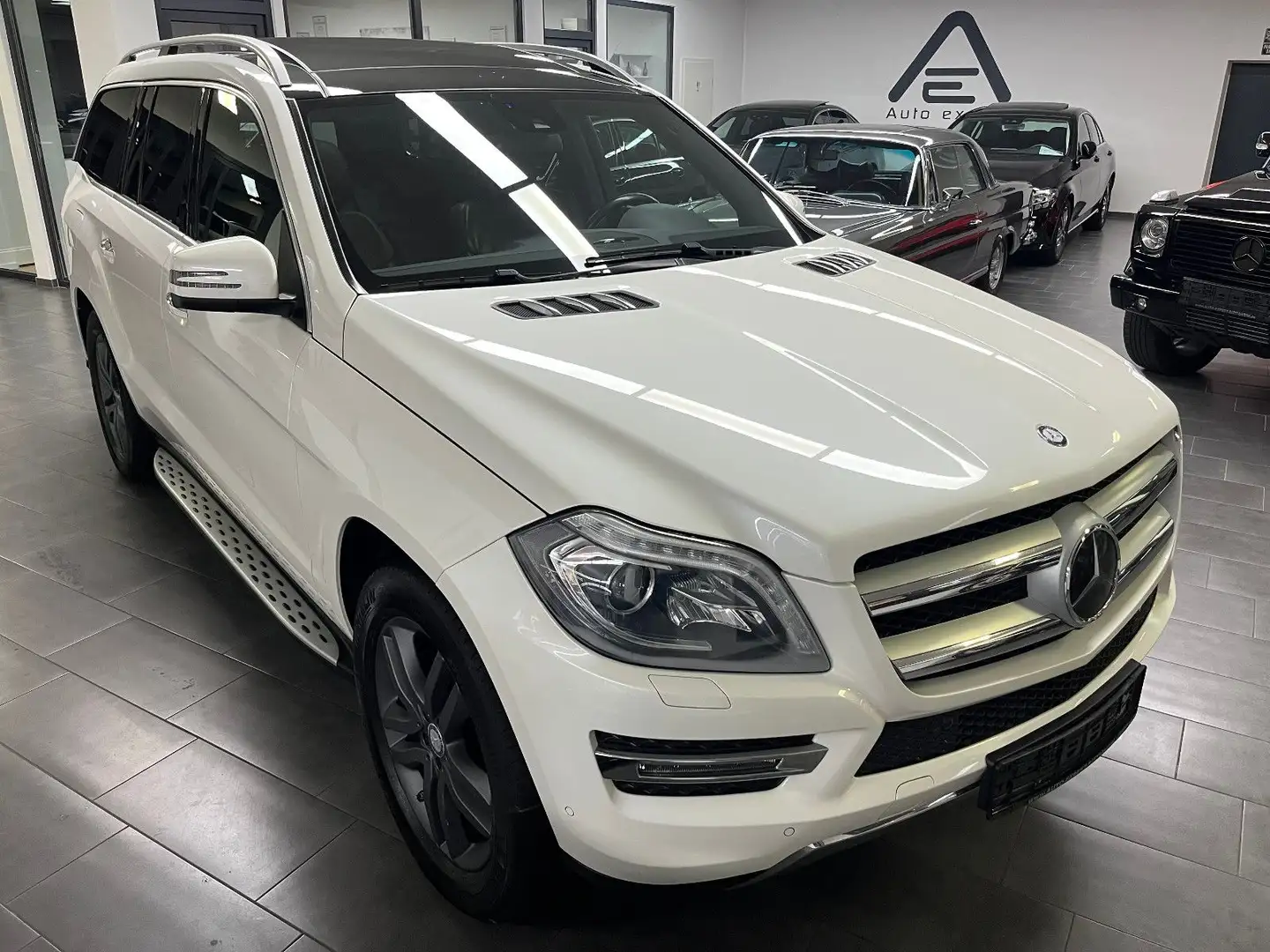 Mercedes-Benz GL 350 BlueTec 4M Navi/Pano/Softcl./360Kam/AHK Weiß - 1