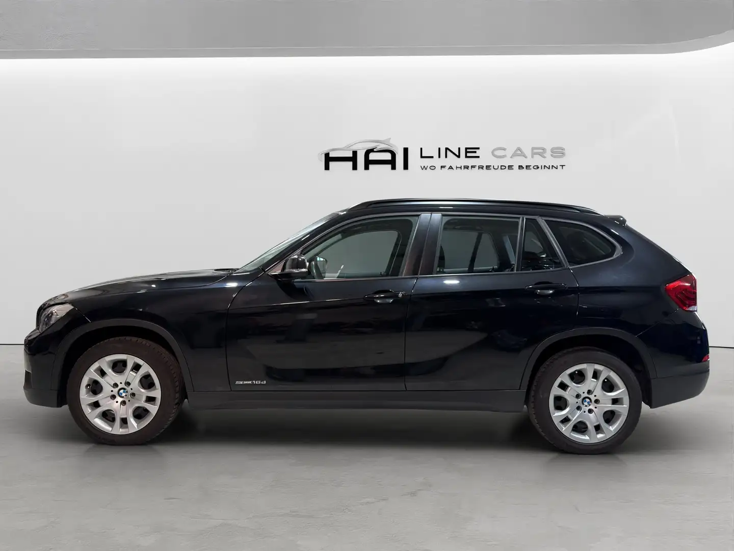 BMW X1 16 d | Erstbesitz | Klimaaut.| PDC | 41.700km | Schwarz - 2