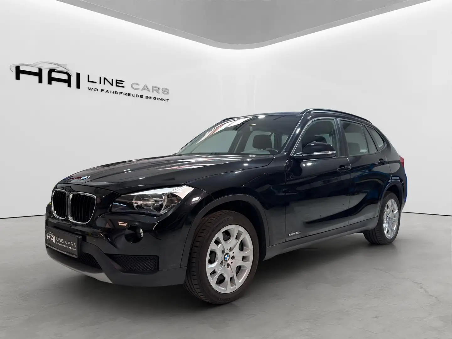 BMW X1 16 d | Erstbesitz | Klimaaut.| PDC | 41.700km | Schwarz - 1