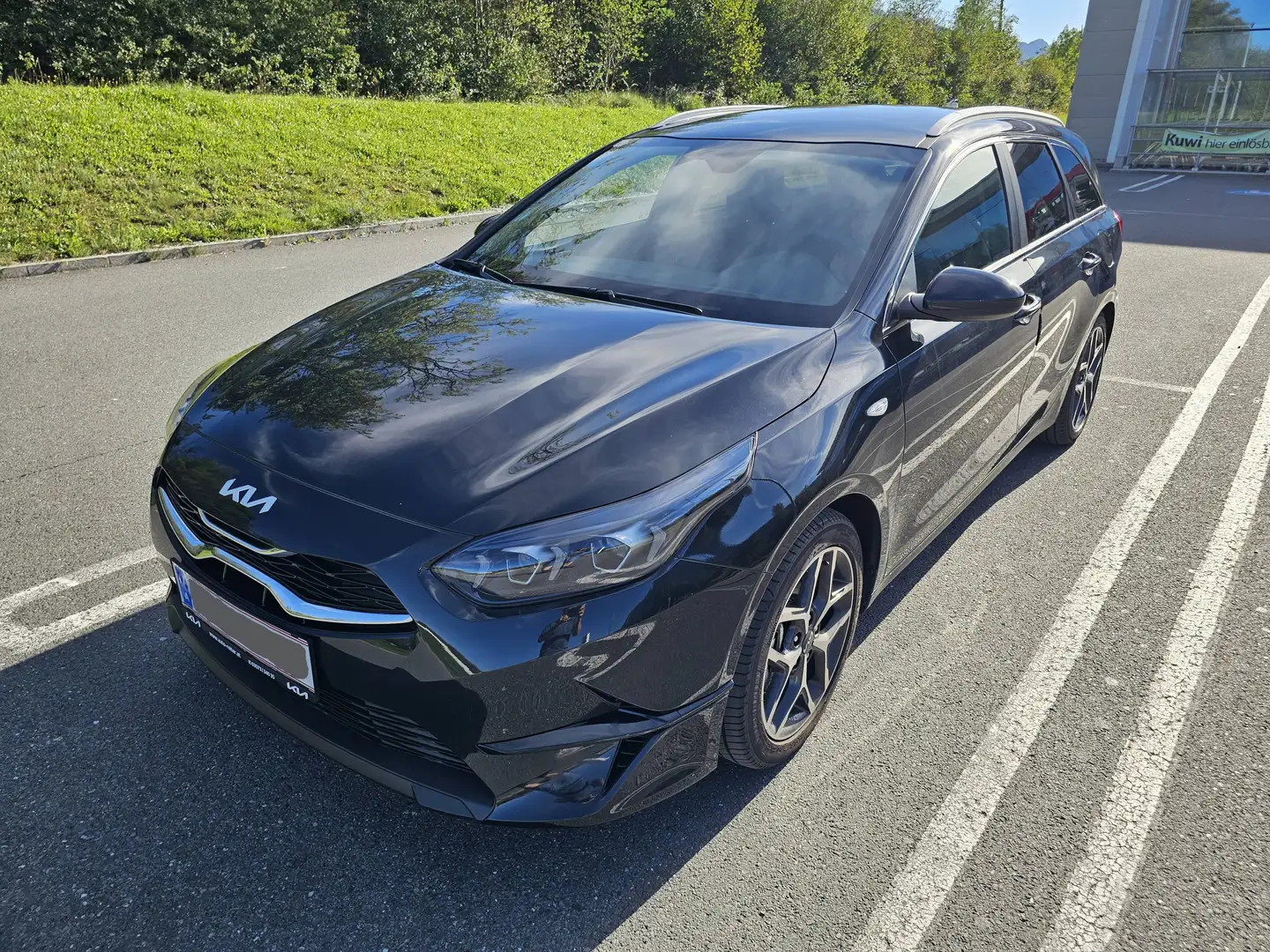 Kia Ceed SW / cee'd SW ceed SW 1,5 TGDI Silber Silber Schwarz - 1