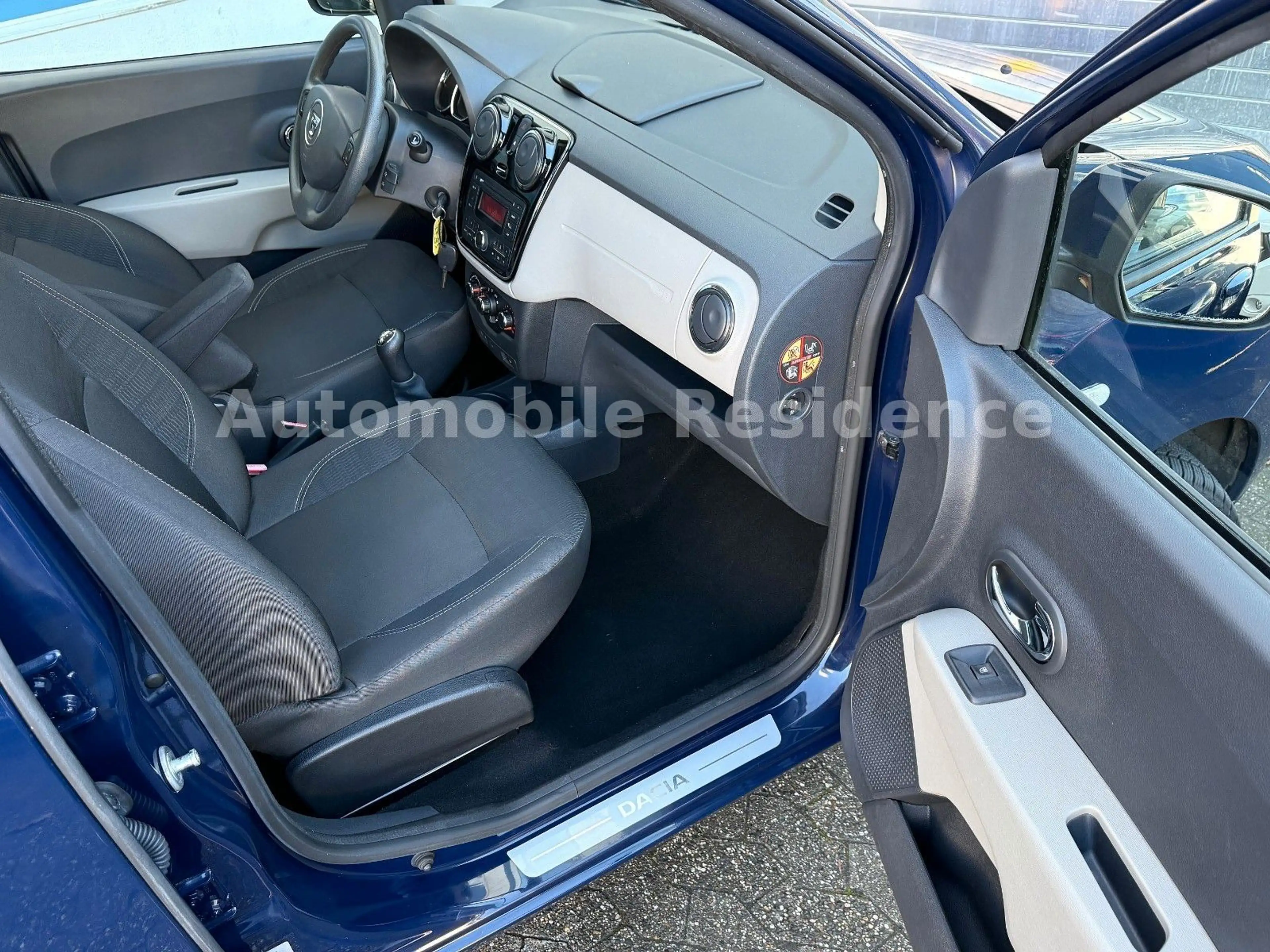 Dacia Lodgy Laureate 1.6*TEMP*KLIMA*AHK*PDC*1HD*TOP*E6 — photo 7