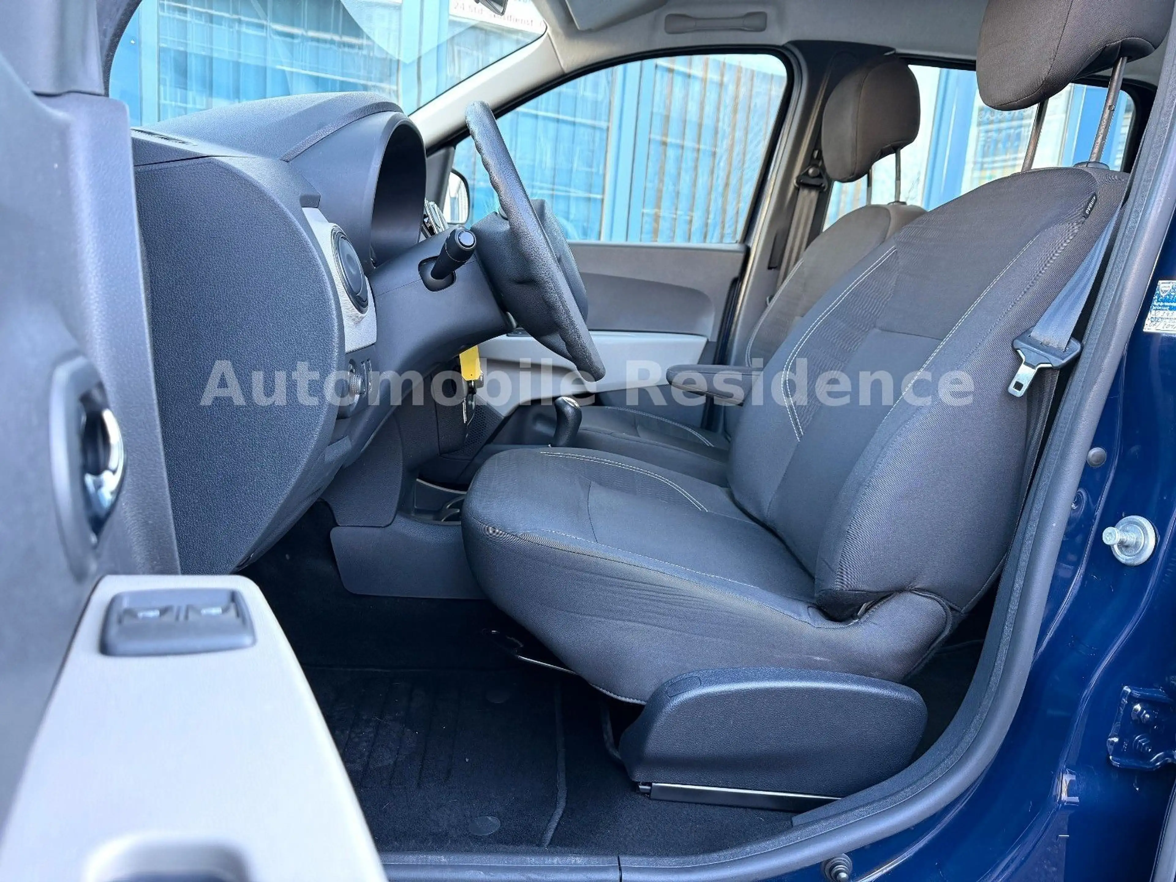 Dacia Lodgy Laureate 1.6*TEMP*KLIMA*AHK*PDC*1HD*TOP*E6 — photo 6