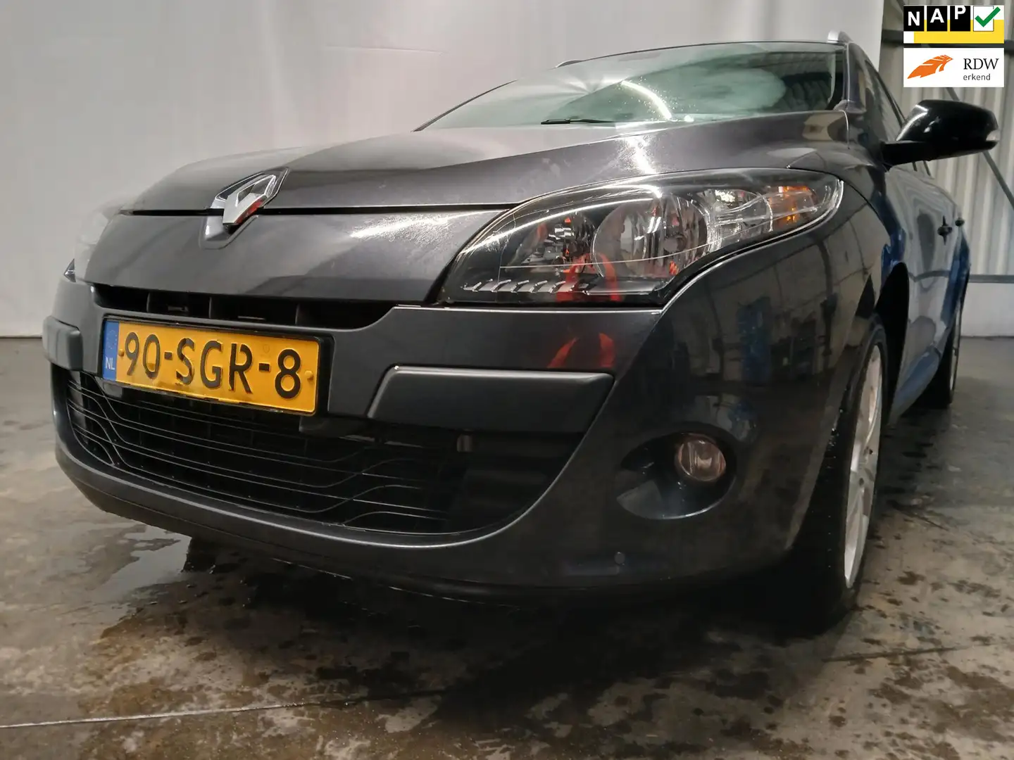 Renault Megane Estate 1.4 TCe Parisienne - Motor Defect - BPM Grijs - 1