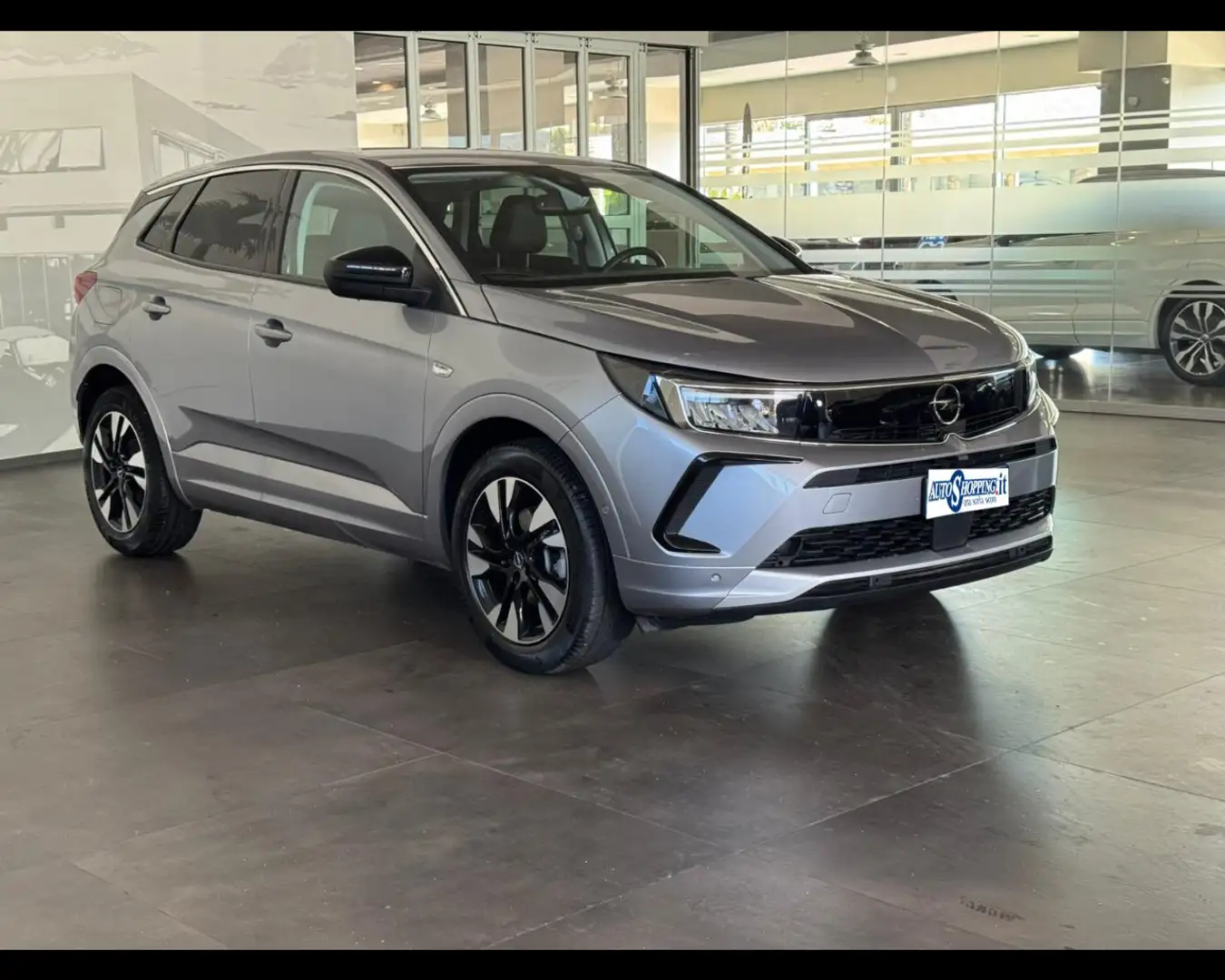 Opel Grandland 1.5 diesel Ecotec aut. Business Elegance Grigio - 1
