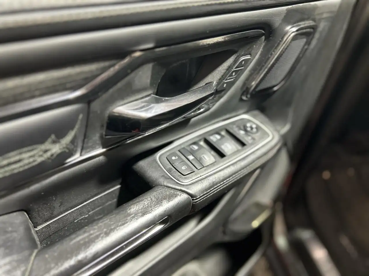 Dodge RAM 2021 — фото 10