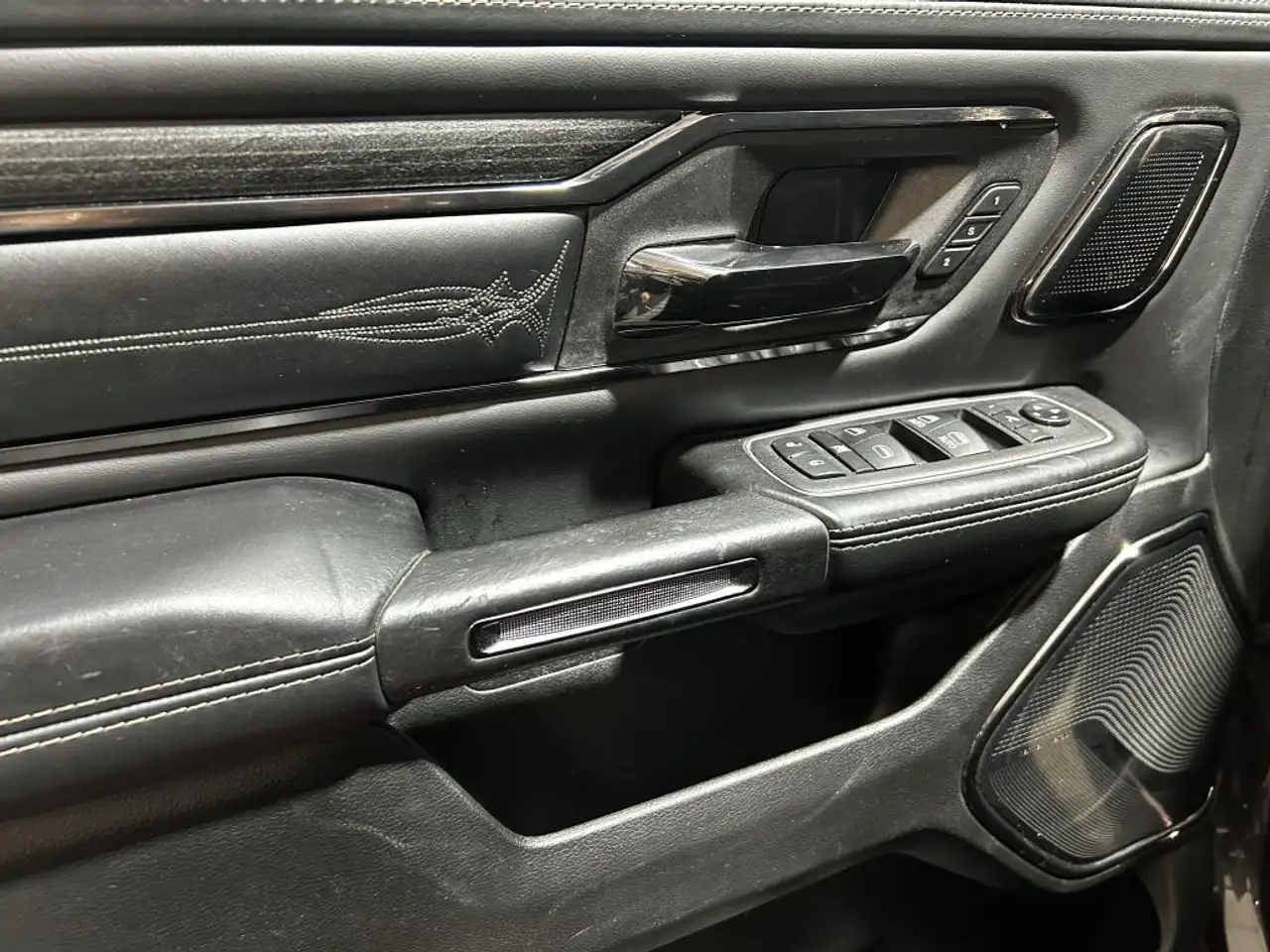 Dodge RAM 2021 — фото 11