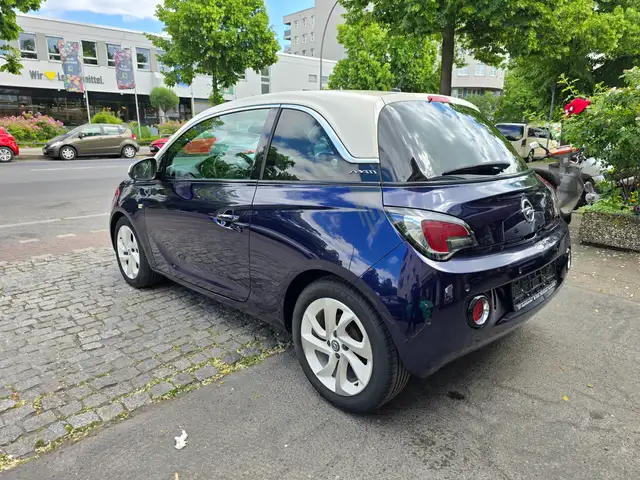 Opel Adam view 3