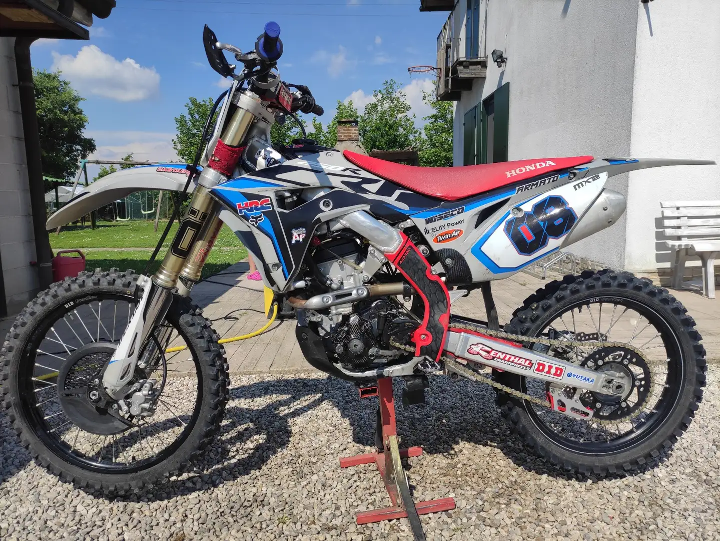 Honda CRF 250 Rojo - 2