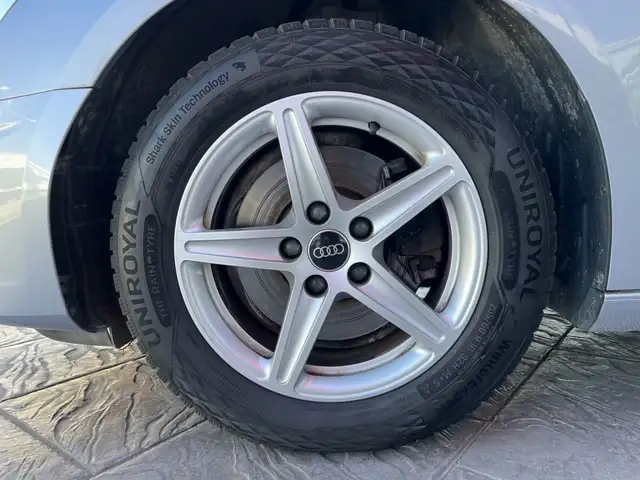 Audi A4 view 10