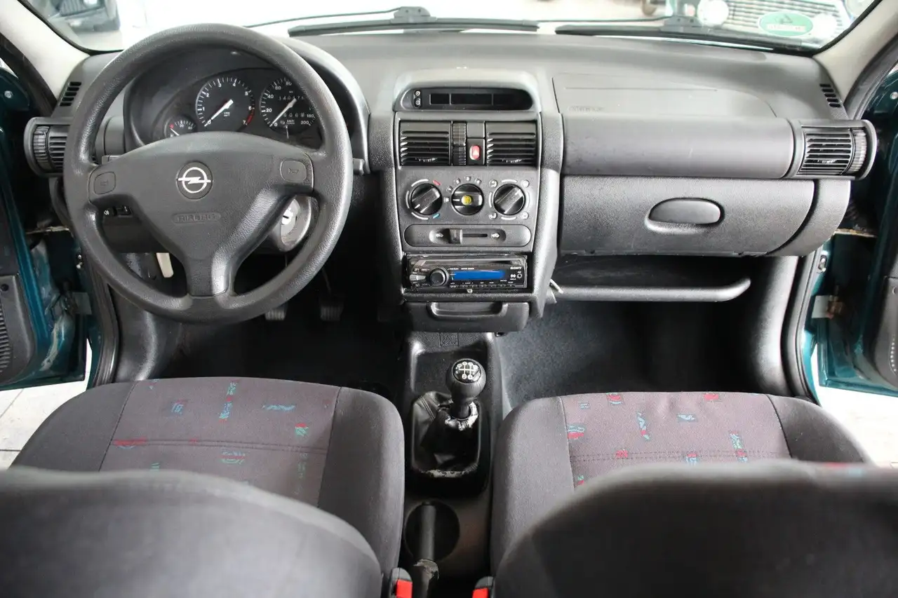 Opel Corsa B 1.2 16V CITY *Schiebedach*, foto 10