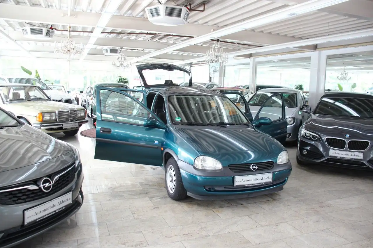 Opel Corsa B 1.2 16V CITY *Schiebedach*, foto 9