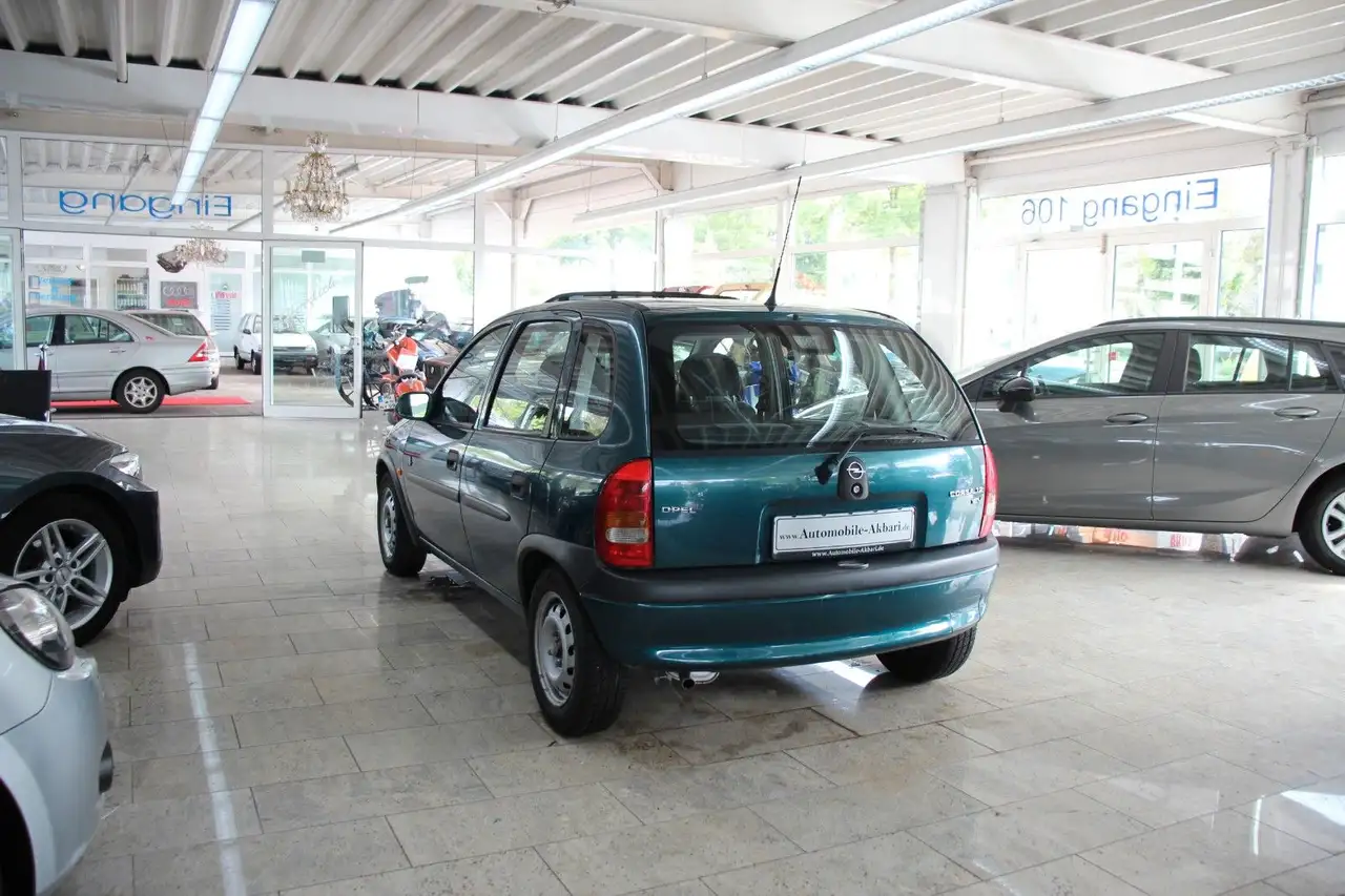 Opel Corsa B 1.2 16V CITY *Schiebedach*, foto 7
