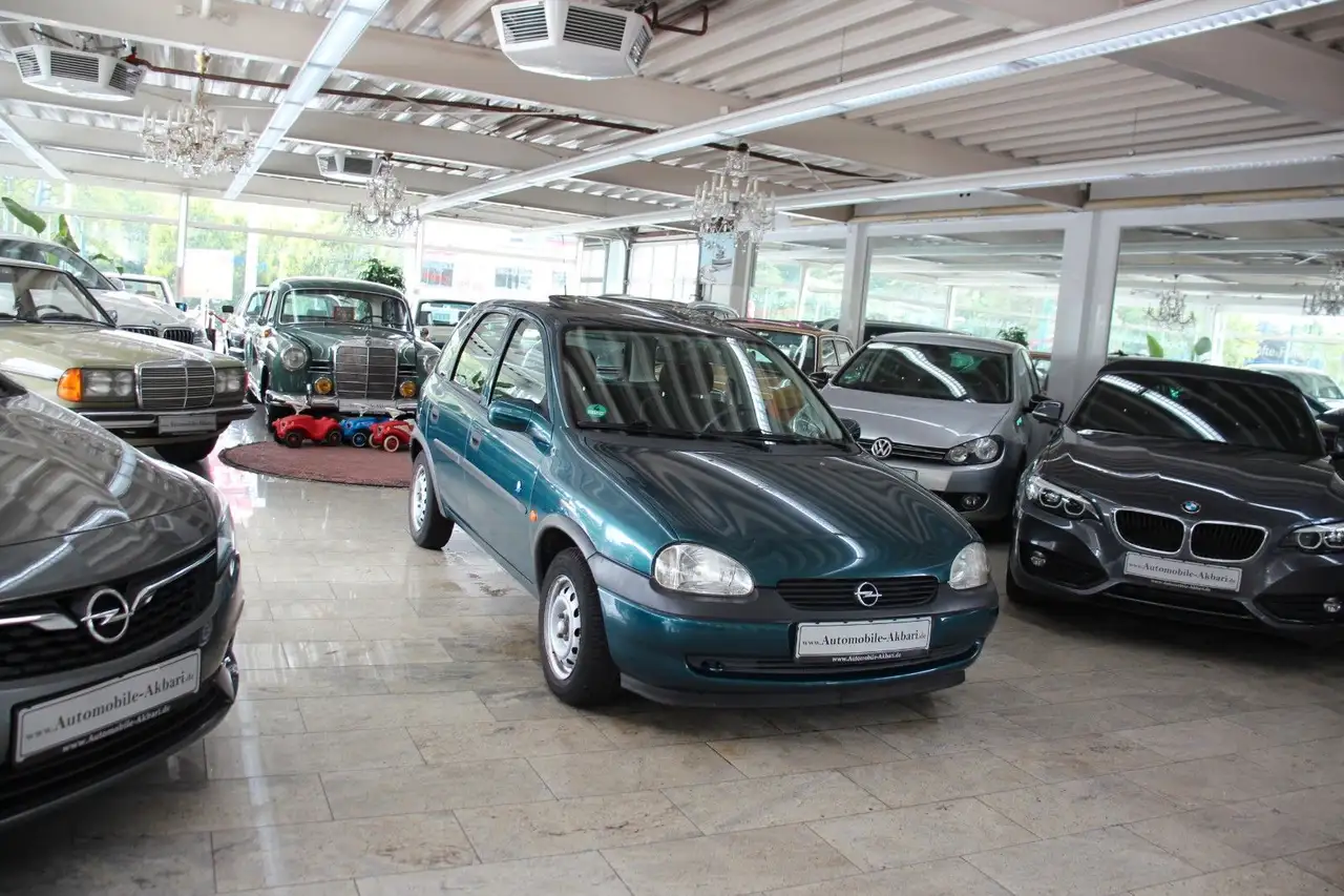 Opel Corsa B 1.2 16V CITY *Schiebedach*, foto 2