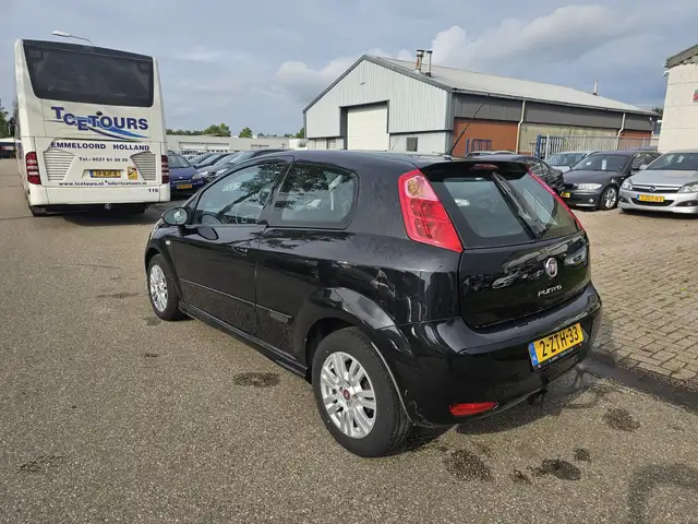 Fiat Punto Evo view 4