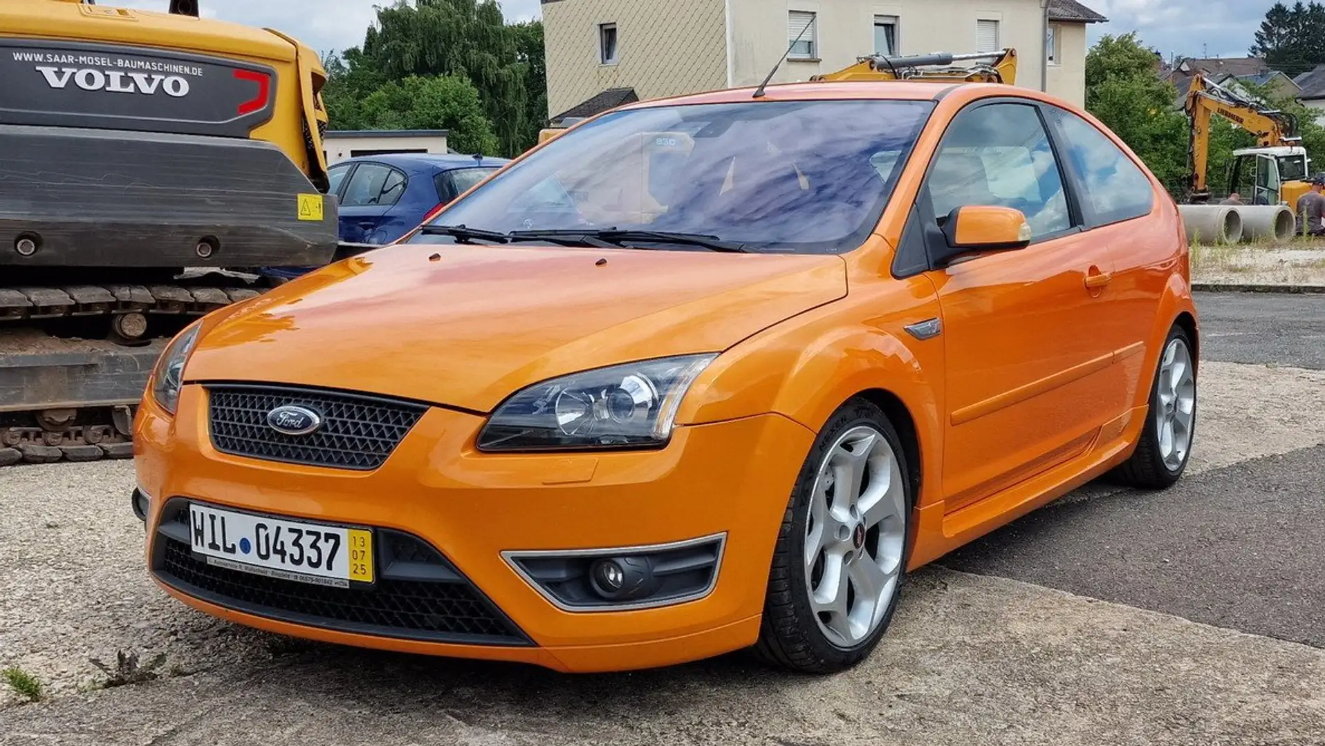 Ford Focus Focus Fließheck  3-Türer 2.5 ST Orange - 1