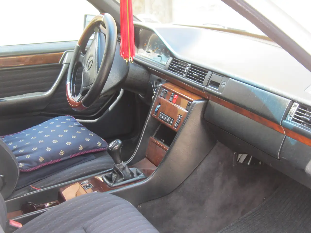 Mercedes-Benz E 200 E (124) 200 E, foto 3