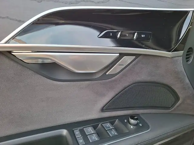 Audi A8 60 TFSI e quattro Lang * MATRIX Ansicht 34