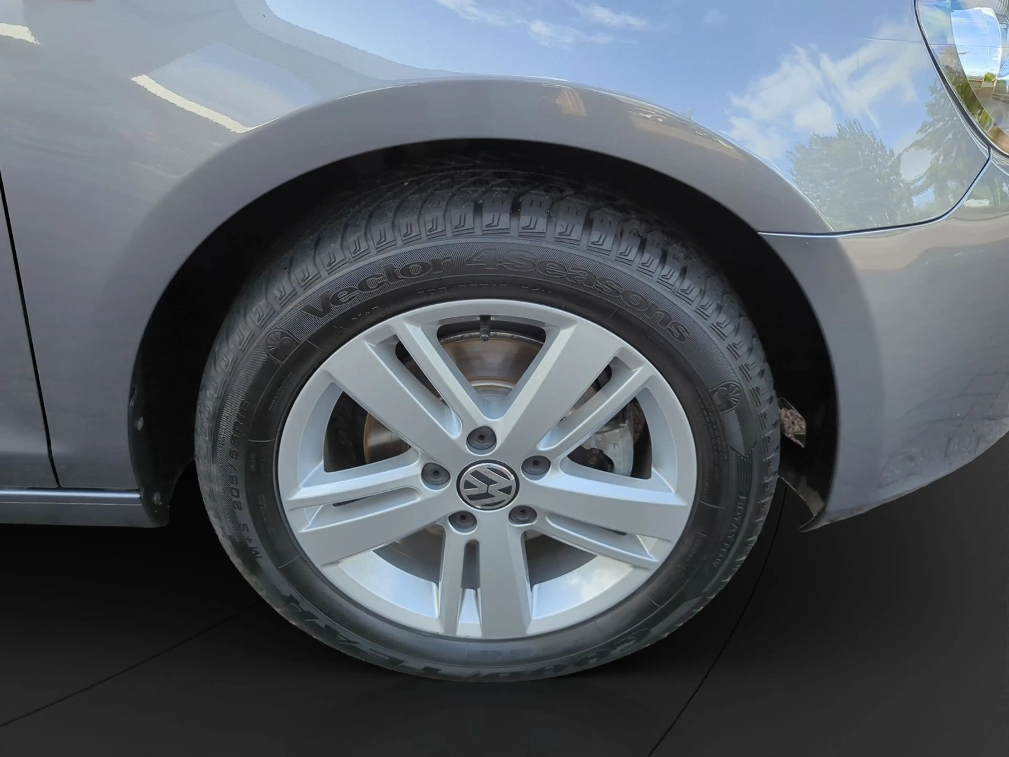 Volkswagen Golf VI 1.2 TSI Match — photo 11