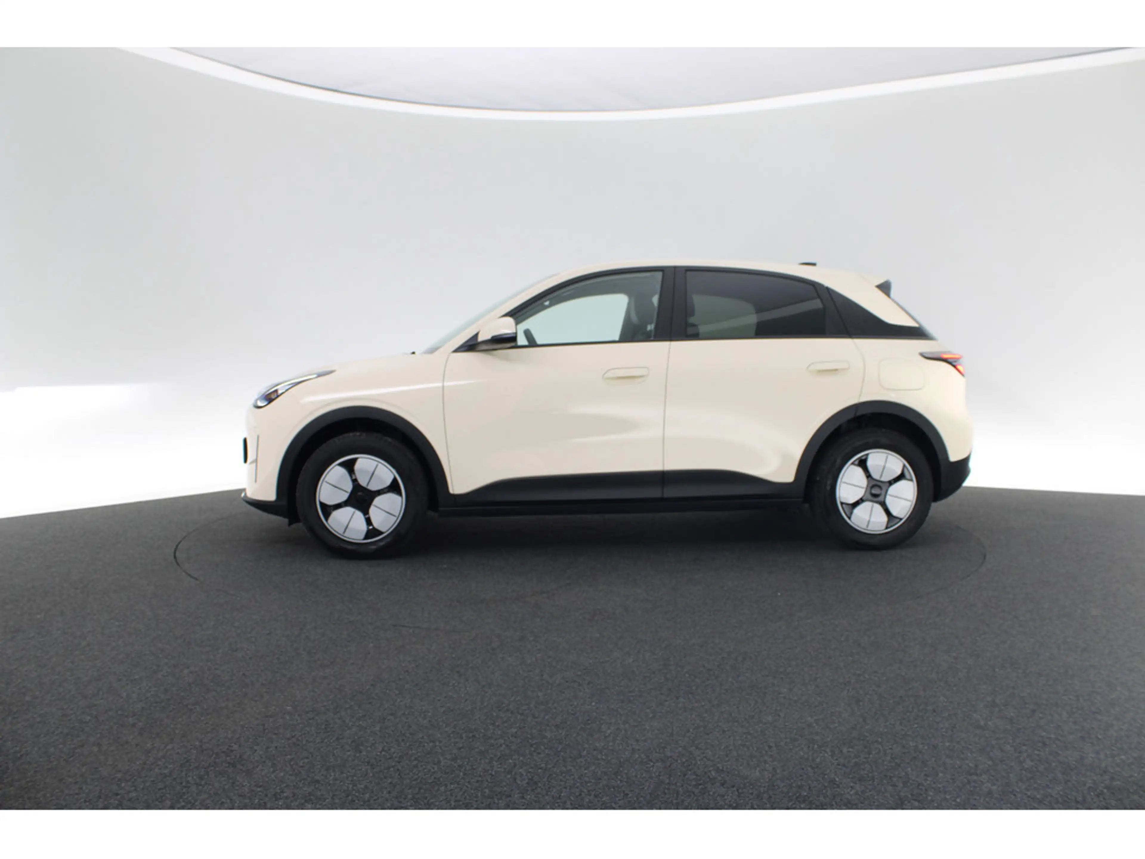 Geely — photo 2