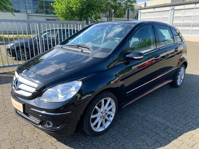 Mercedes-Benz B 150 Sport Paket- Navi -Klima -Alu- T.Leder-Navi-SHZG