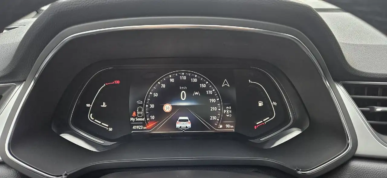 Renault Captur Intens TCe 160 EDC 11