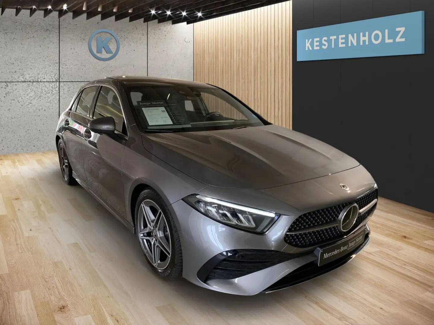 Mercedes-Benz A 180 A 180 Kompakt *AMG*PANO*KAMERA*SHZ*NAVI*LED* Navi Grau - 2