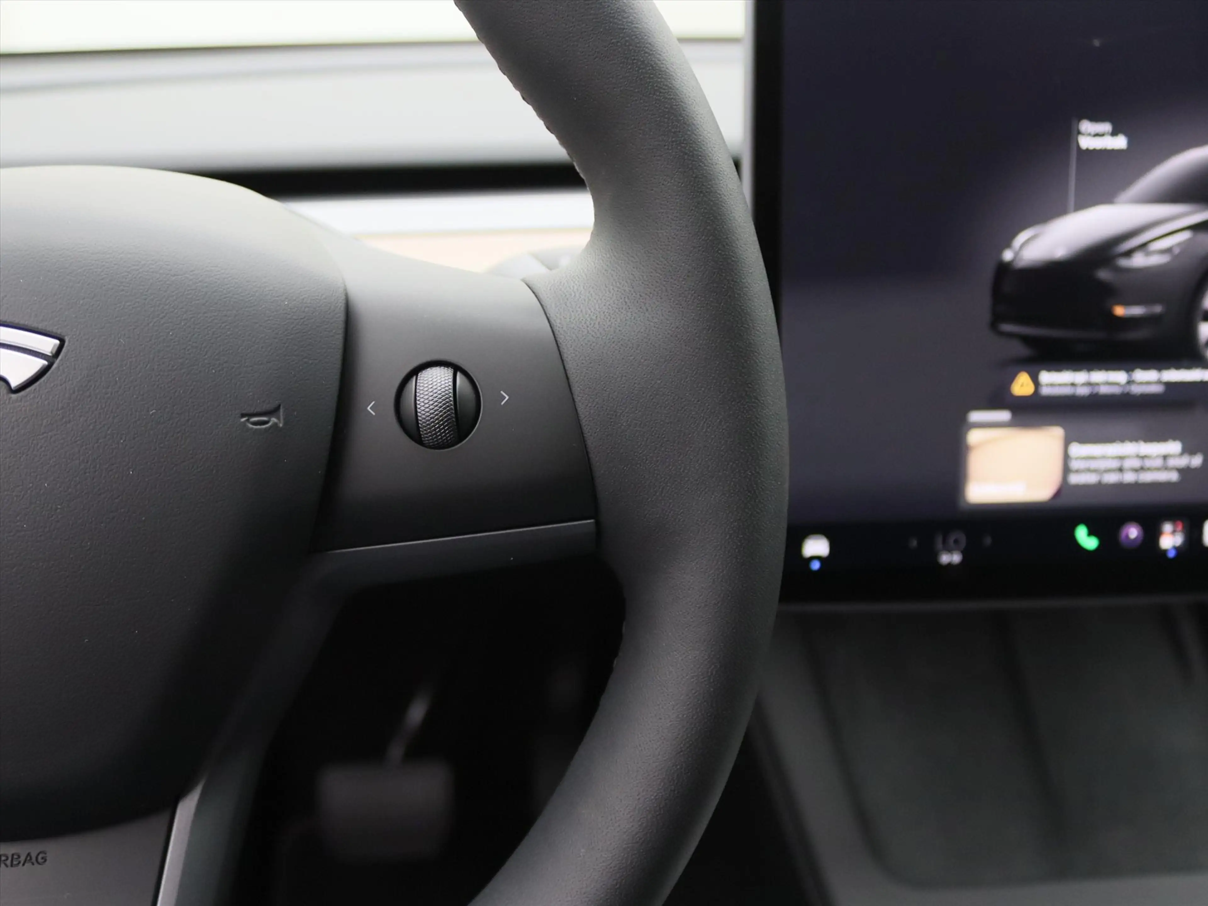 Tesla Model Y Long Range AWD 75kWh 351pk 93.3% SoH [ TREKHAAK+AM — photo 23