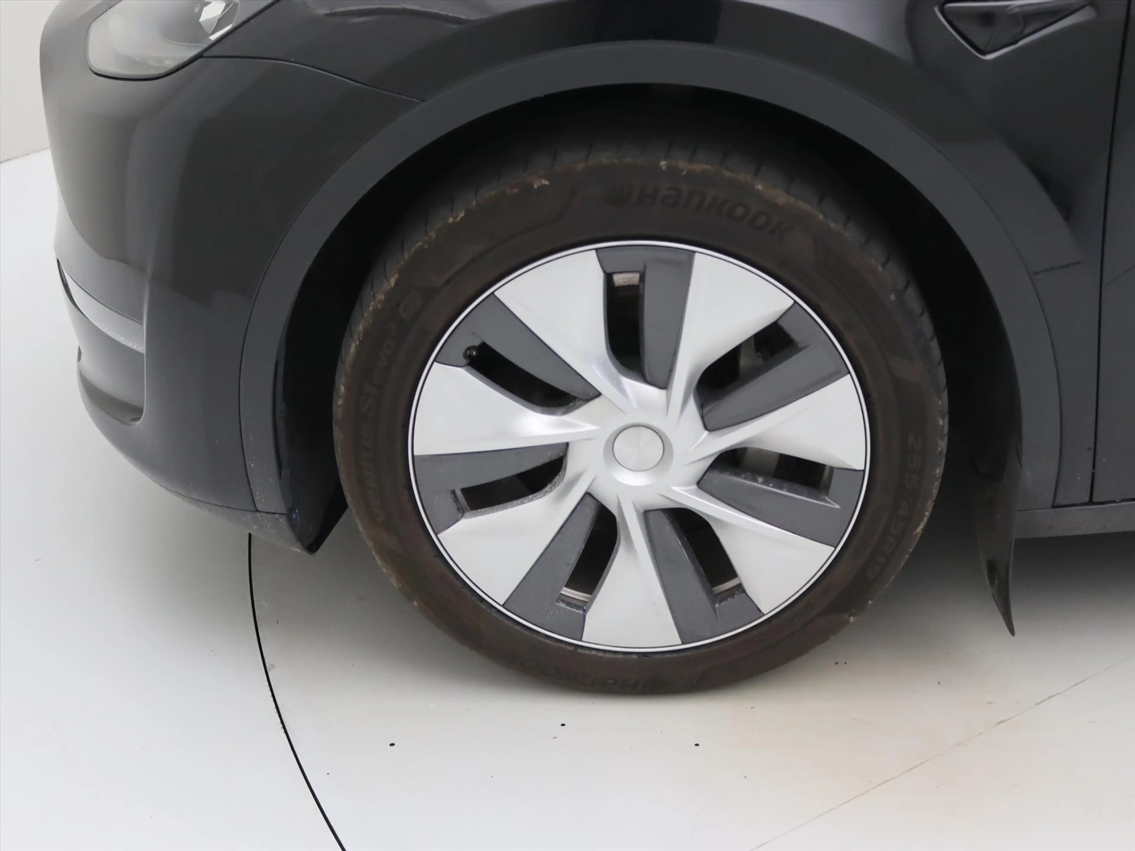 Tesla Model Y Long Range AWD 75kWh 351pk 93.3% SoH [ TREKHAAK+AM — photo 13