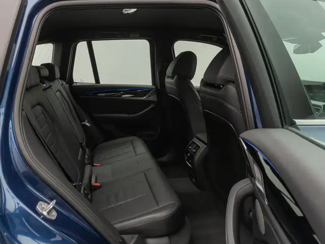 BMW X3 view 26
