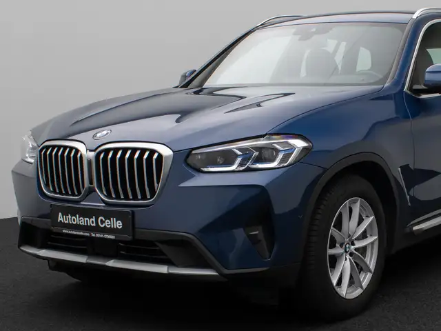 BMW X3 view 16