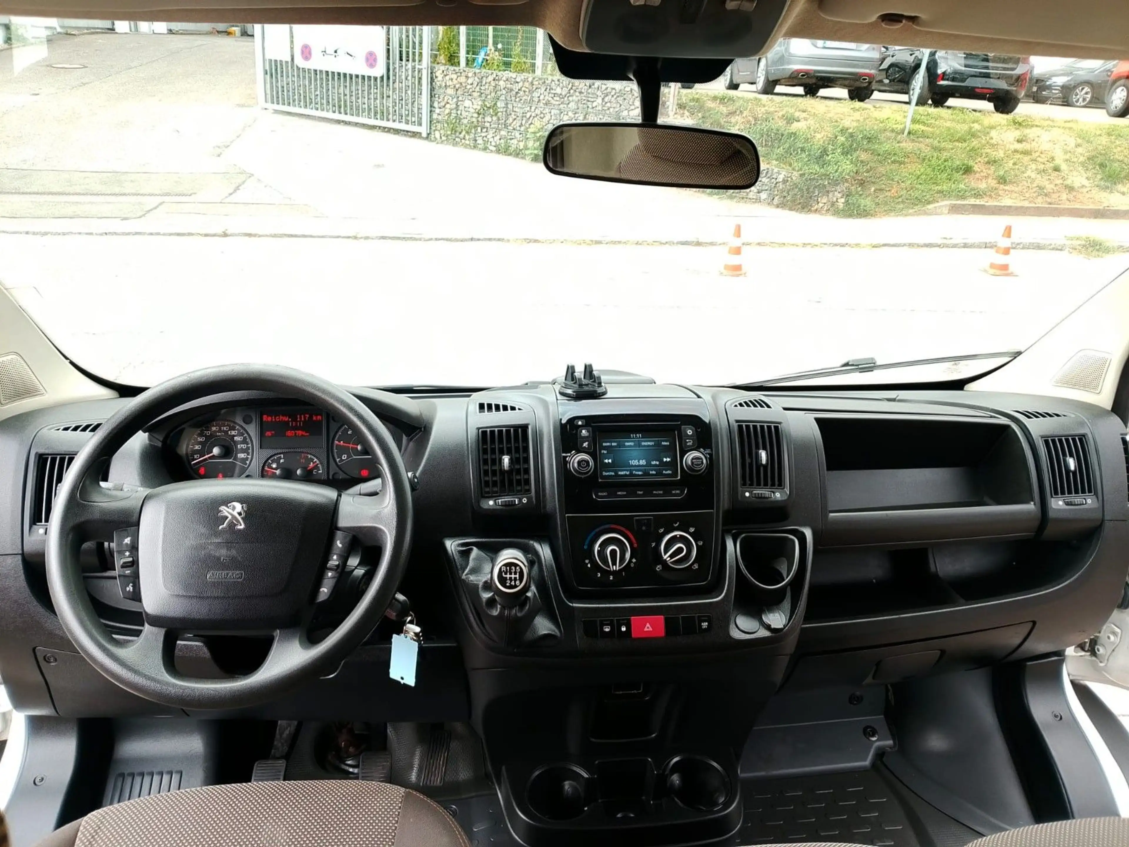Peugeot Boxer Kasten Hochraum 435 L4H2 Avantage Pro Edit — photo 10