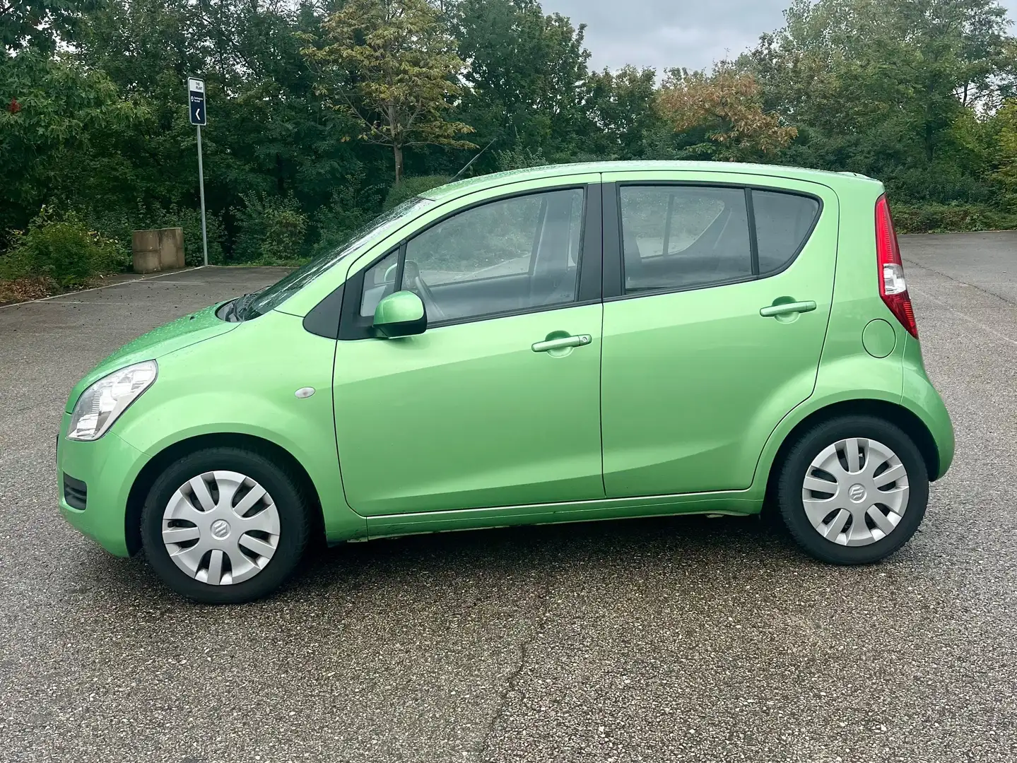 Suzuki Splash Splash 1.0 Basic Grün - 2