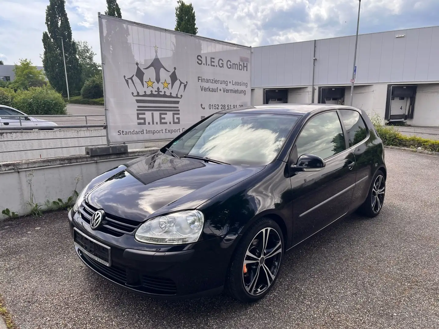 Volkswagen Golf V Lim. Trendline Noir - 1