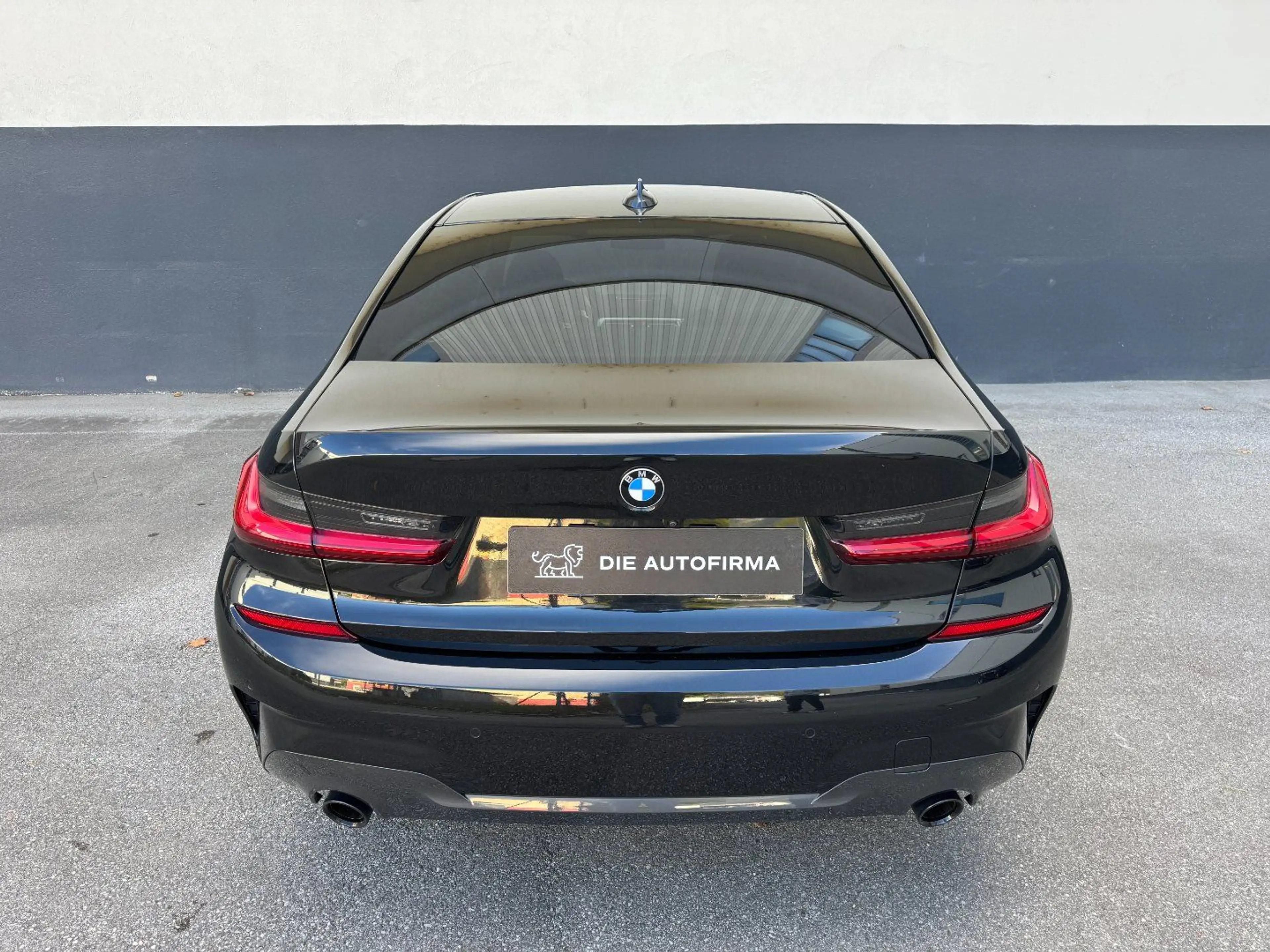 BMW 320 xd**M-Paket**ACC**Harman Kardon**AHK** — photo 11