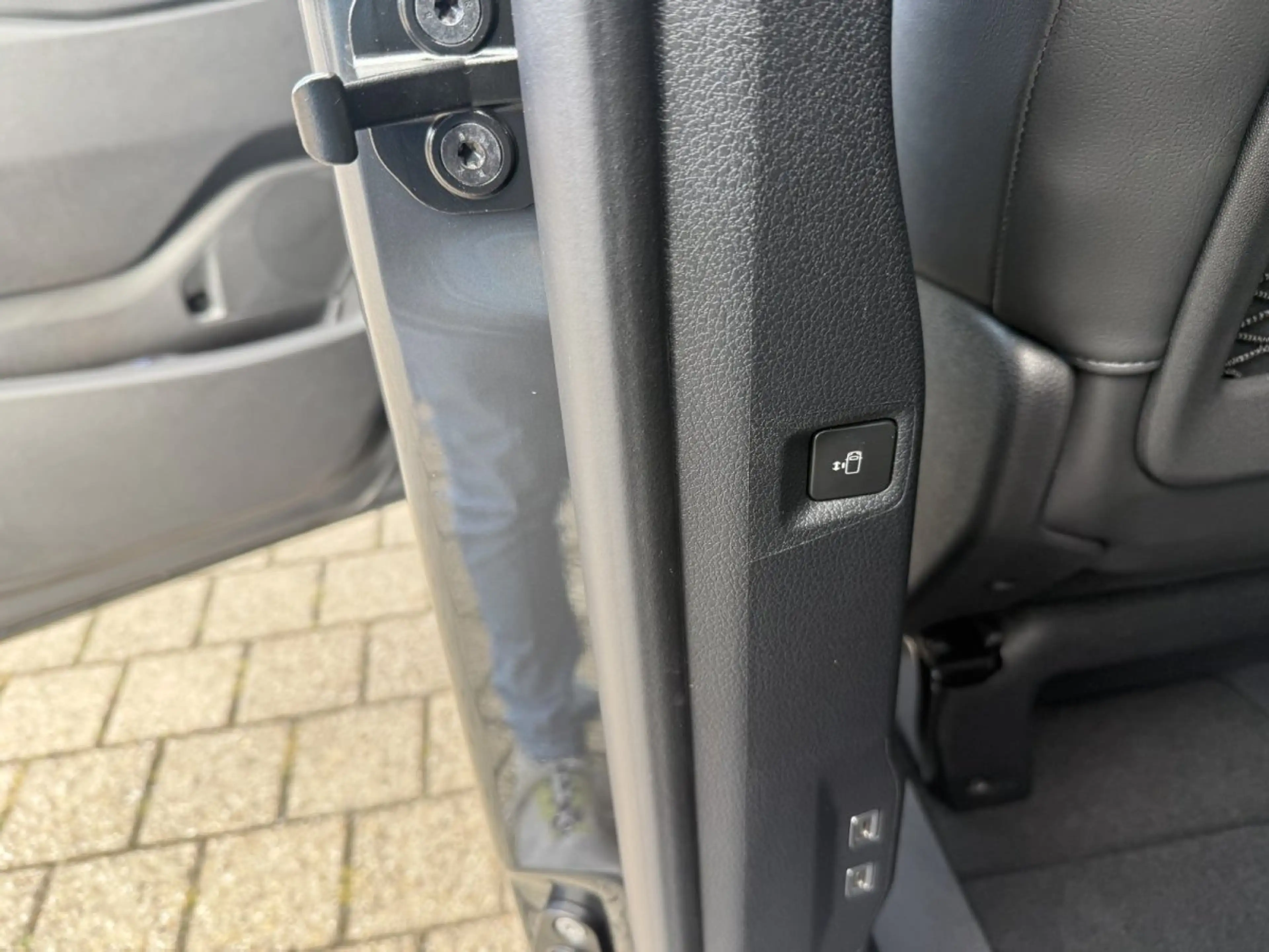 Citroen Spacetourer 2.2 BlueHDI 180 FAP MAX M — photo 11