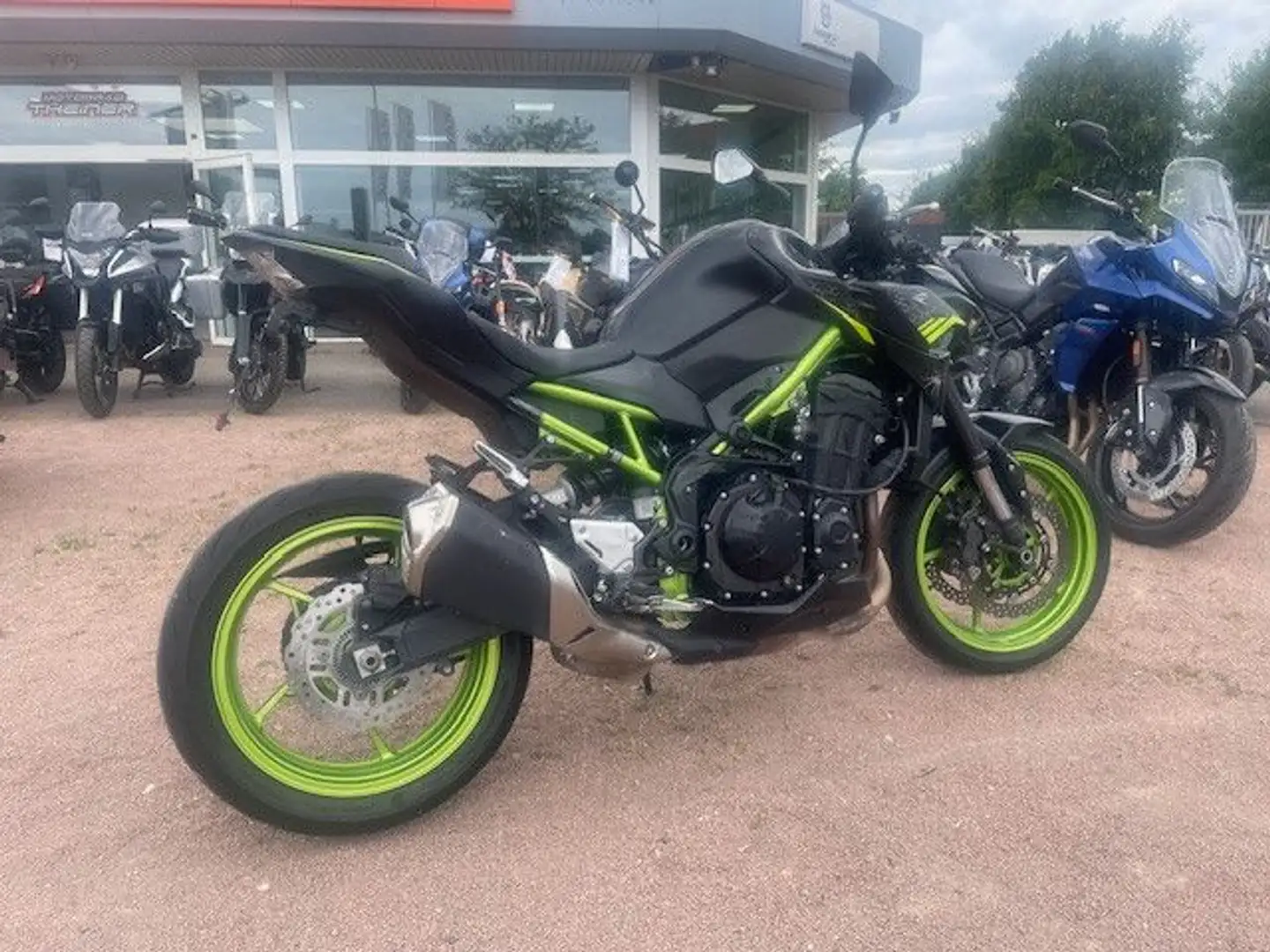 Kawasaki Z 900 Vert - 2