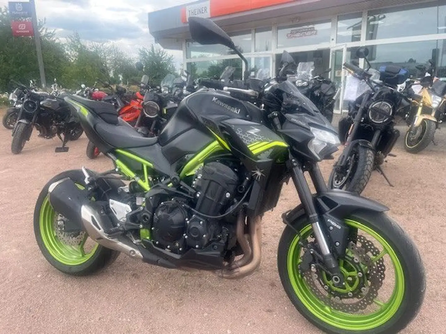Kawasaki Z 900 Vert - 1